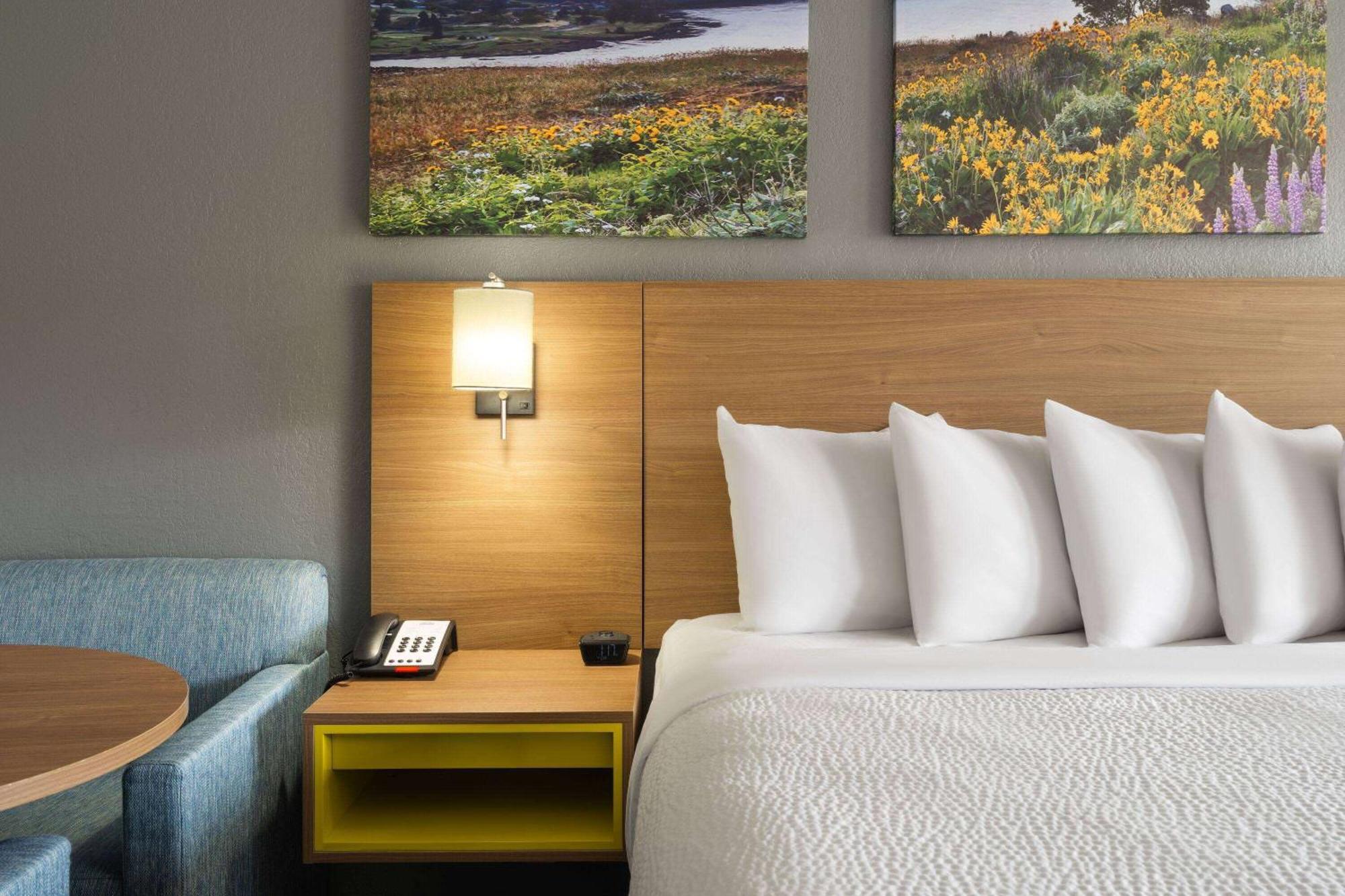 Days Inn By Wyndham Columbus Worthington מראה חיצוני תמונה